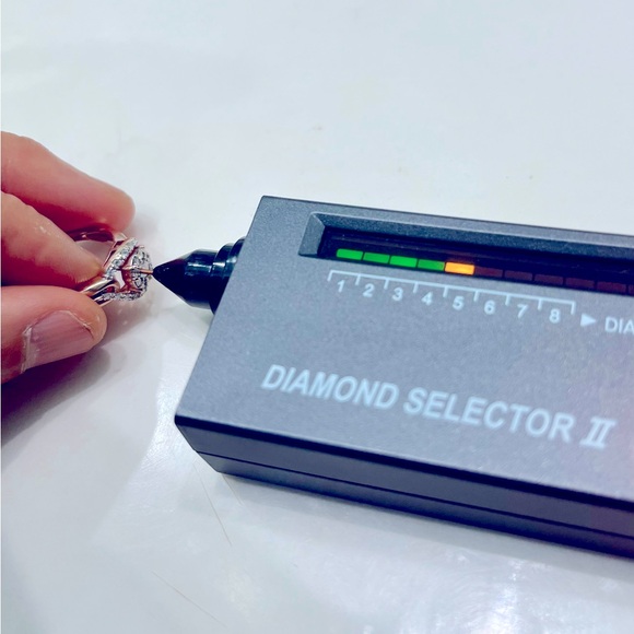 10K Rose Gold Diamond - Picture 7 of 7